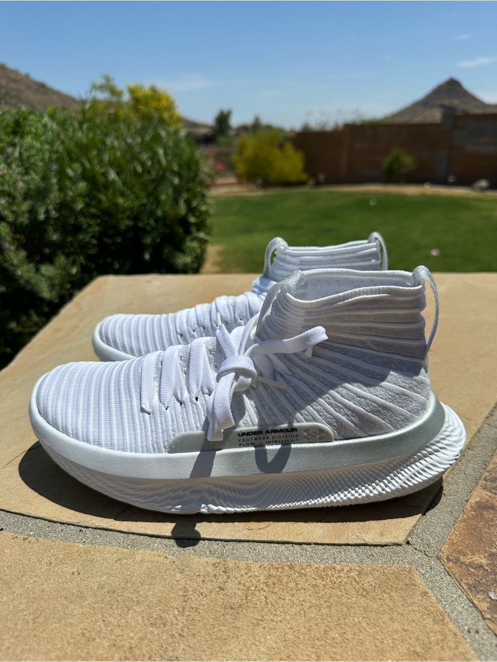 Under Armour Flow Futr X Elite VVS White Silver 3028021-100 Men’s Size 7.5